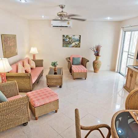 Butterfly Garden Boutique Residences Large Luxury Apts And Villas A Lifetsyle Destination By Neang, Everything You Need All Right Here 1-3 Bedrooms 110 To 190 Sq Mtrs, 2 Full Bathrooms, Rain Shower, Spa Bath, Bbq, Free Wifi, Staff 24-7, Close To Beac Pattaya Zewnętrze zdjęcie